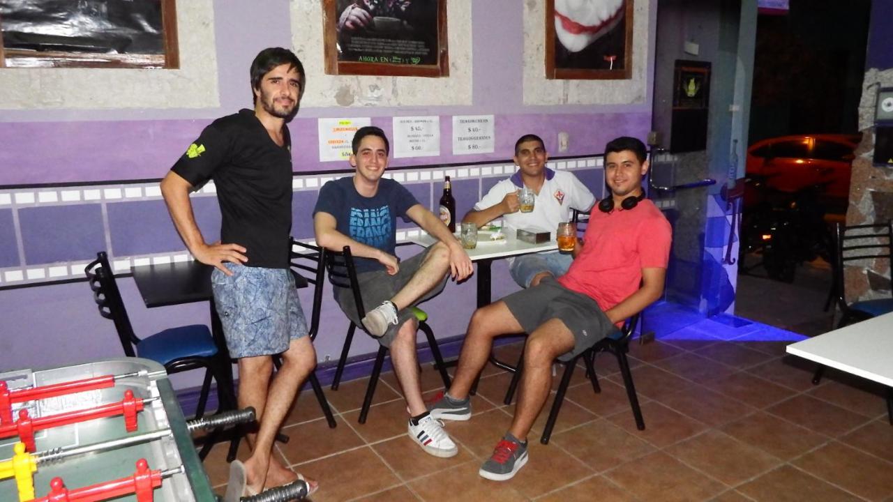 Hostel De Pichincha Gualeguaychú Zewnętrze zdjęcie